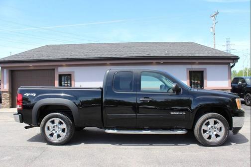 Onyx Black 2011 GMC Sierra 1500 SLE