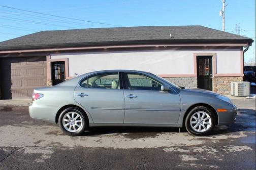 2004 Lexus ES 330 Base