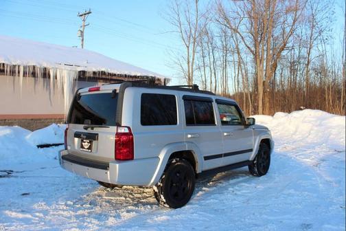 2009 Jeep Commander Sport