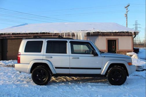 2009 Jeep Commander Sport