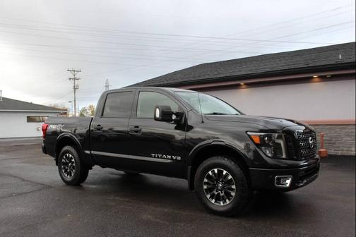 Magnetic Black Metallic 2019 Nissan Titan PRO-4X