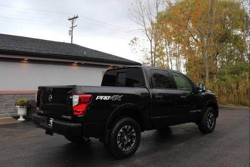 Magnetic Black Metallic 2019 Nissan Titan PRO-4X