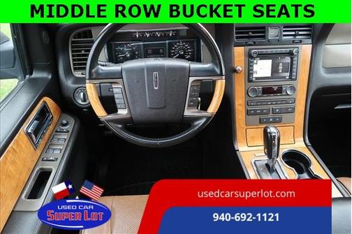 Photo 4 of 49 of 2012 Lincoln Navigator L