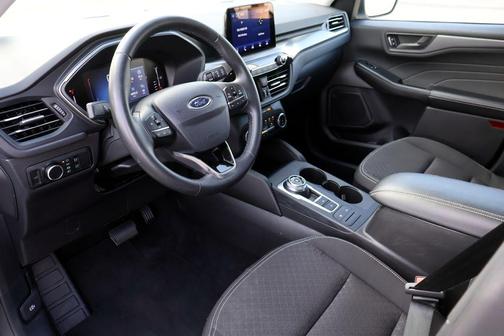 Oxford White 2024 Ford Escape Active