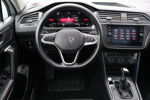 Pure White 2024 Volkswagen Tiguan 2.0T Wolfsburg Edition