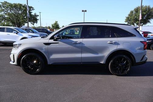 Wolf Gray 2023 Kia Sorento SX