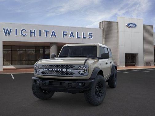 Desert Sand 2026 Ford Bronco Badlands