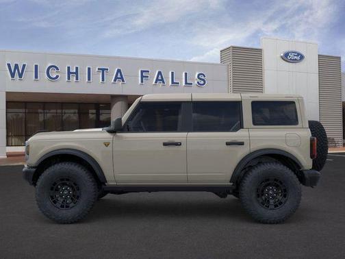 Desert Sand 2026 Ford Bronco Badlands