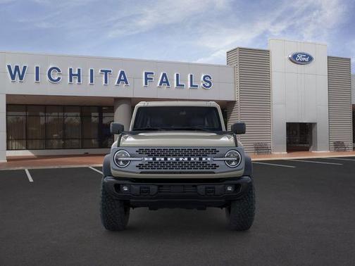 Desert Sand 2026 Ford Bronco Badlands