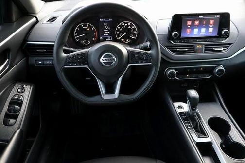 2022 Nissan Altima 2.5 S