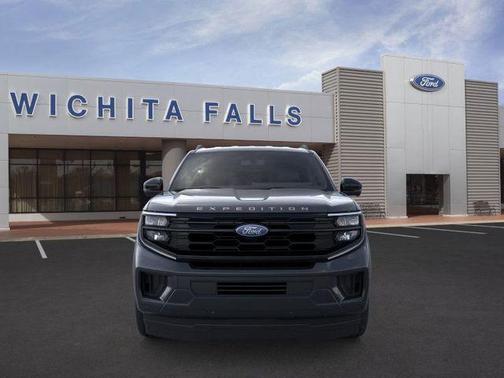 Dark Matter Gray Metallic 2026 Ford Expedition Active