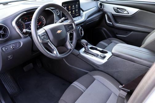Summit White 2025 Chevrolet Blazer LT