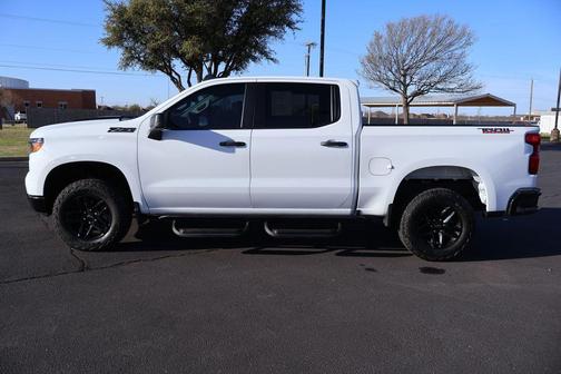 Summit White 2024 Chevrolet Silverado 1500 Custom Trail Boss