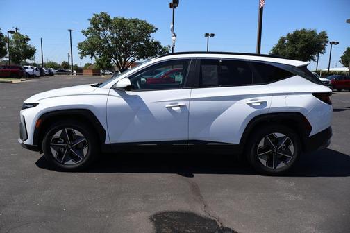 White Pearl 2026 Hyundai TUCSON SEL