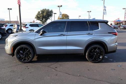 2024 Mitsubishi Outlander SE Black Edition