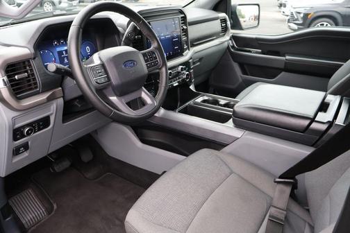 Agate Black Metallic 2025 Ford F-150 XLT