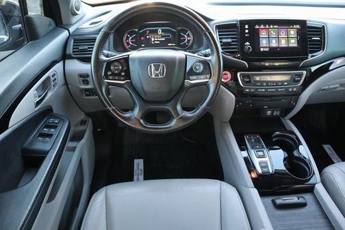 2019 Honda Pilot Touring 8-Passenger