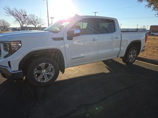 2024 GMC Sierra 1500 SLT