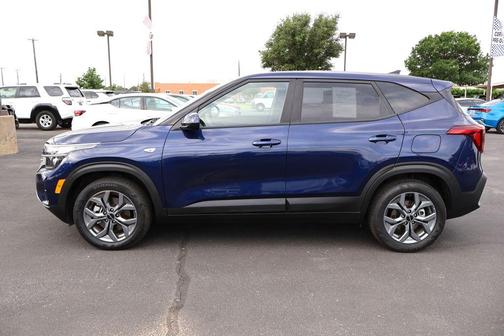 Dark Ocean Blue 2026 Kia Seltos LX