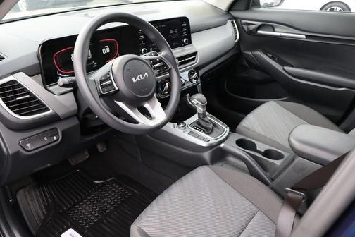 Dark Ocean Blue 2026 Kia Seltos LX