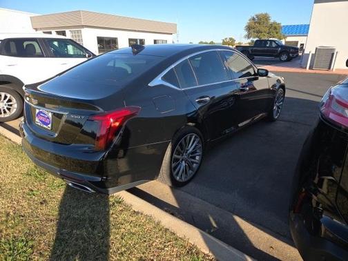 2022 Cadillac CT5 Premium Luxury RWD