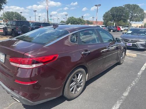 2020 Kia Optima LX