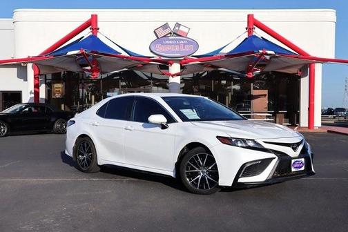 2022 Toyota Camry SE