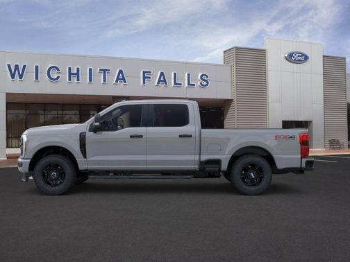 Avalanche 2026 Ford F-250 XL