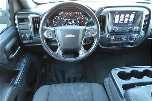Photo 4 of 35 of 2017 Chevrolet Silverado 1500 1LT