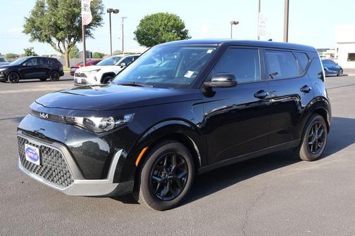 Fusion Orange 2025 Kia Soul LX