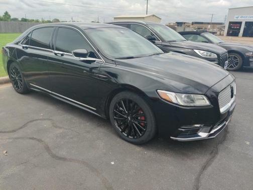 2017 Lincoln Continental Select