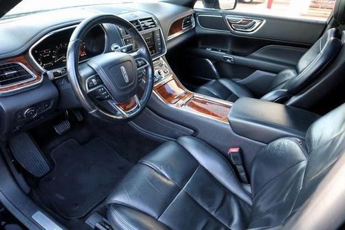 2017 Lincoln Continental Select