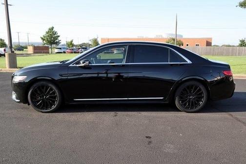 2017 Lincoln Continental Select