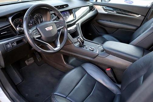 2023 Cadillac XT6 Premium Luxury AWD