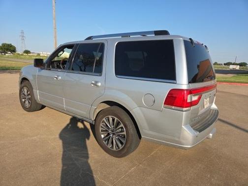 2016 Lincoln Navigator Select