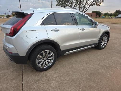 2020 Cadillac XT4 Premium Luxury