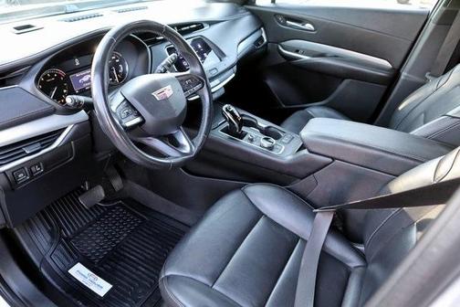 2020 Cadillac XT4 Premium Luxury