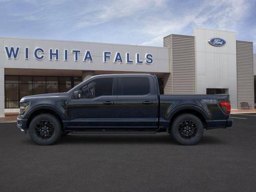 Agate Black Metallic 2026 Ford F-150 XLT