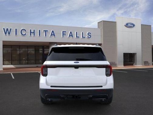 Star White 2026 Ford Explorer ST-Line