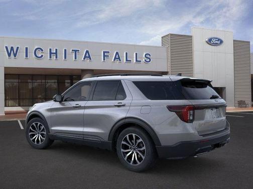 Carbonized Gray Metallic 2026 Ford Explorer ST-Line