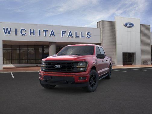 Ruby Red Metallic Tinted Clearcoat 2026 Ford F-150 XLT