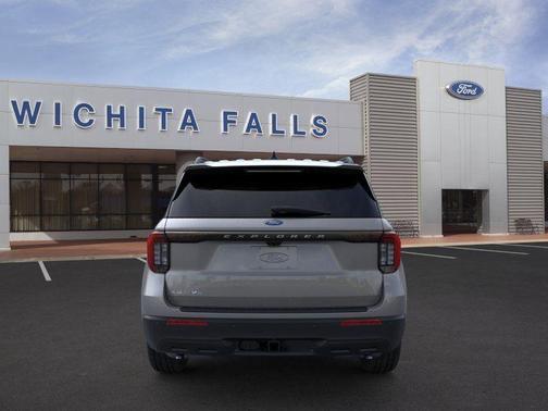 Carbonized Gray Metallic 2026 Ford Explorer Active