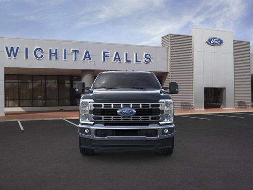 Agate Black Metallic 2026 Ford F-250 XLT