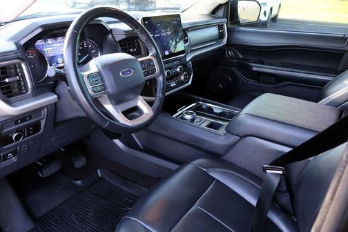 Black Metallic 2023 Ford Expedition XLT