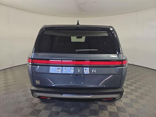 2023 Rivian R1S Adventure