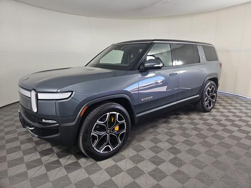 2023 Rivian R1S Adventure