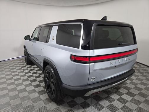LA Silver 2024 Rivian R1S Adventure Package