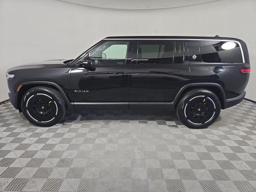 Midnight paint 2025 Rivian R1S Adventure trim
