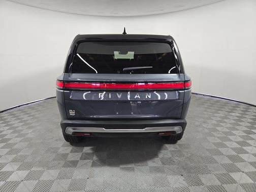 El Cap Granite 2024 Rivian R1S Adventure Quad Motor Large Pack
