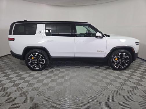 2024 Rivian R1S Adventure Quad Motor Large Pack